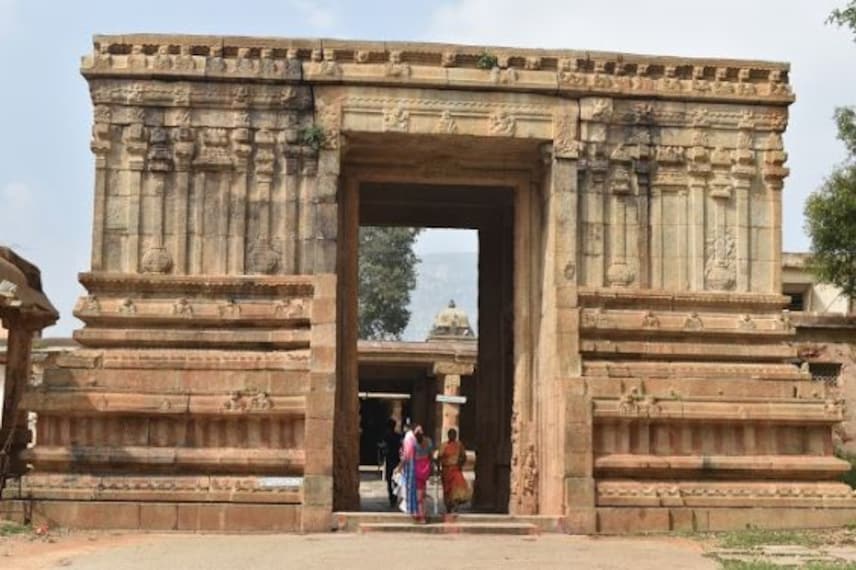 Bhoga Nandishwara Temple-1